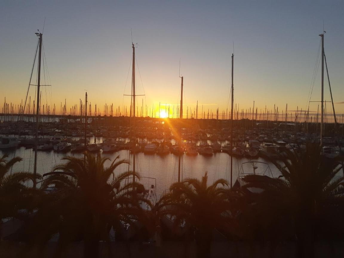 T2 Sur Le Port Avec Parking Apartment กรุยซ็อง ภายนอก รูปภาพ