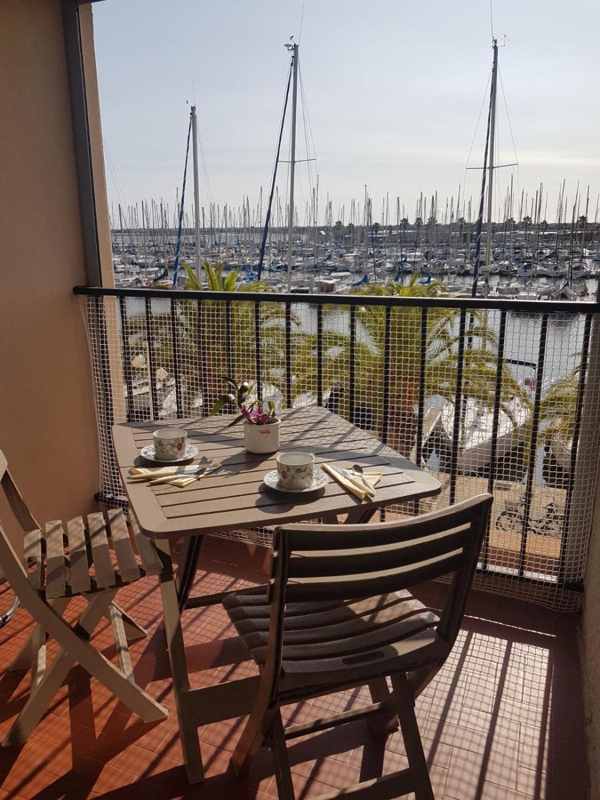 T2 Sur Le Port Avec Parking Apartment กรุยซ็อง ภายนอก รูปภาพ