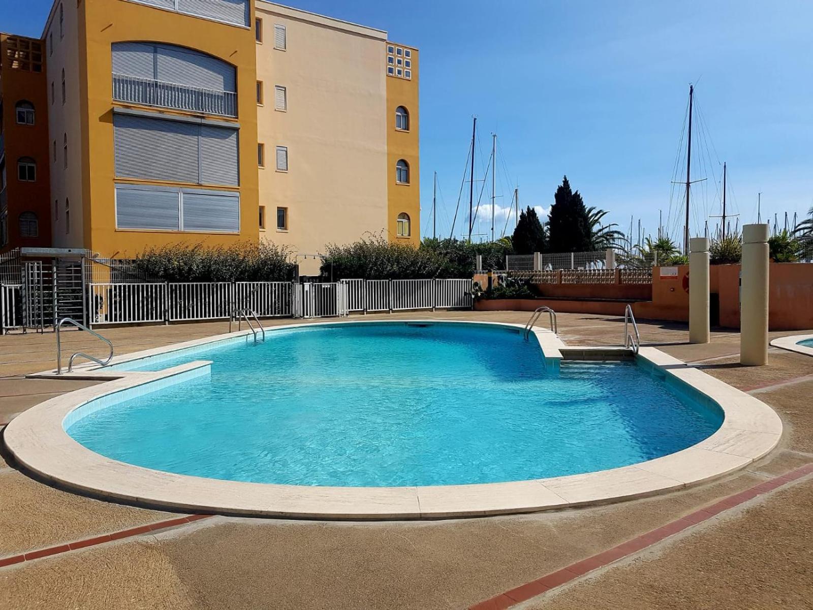 T2 Sur Le Port Avec Parking Apartment กรุยซ็อง ภายนอก รูปภาพ